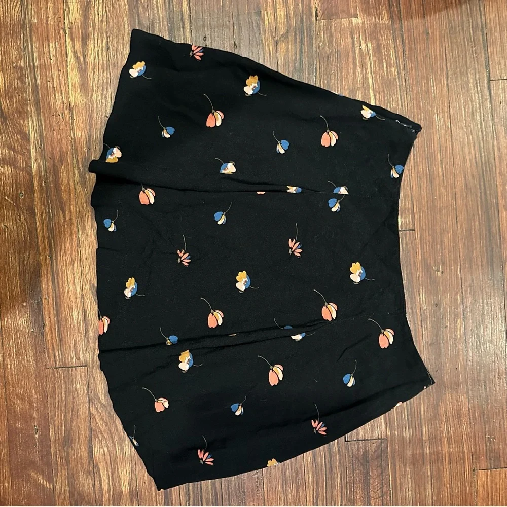 Free People Lovers Lane Floral Mini Skirt size 2 boho whimsical girly‎ festival